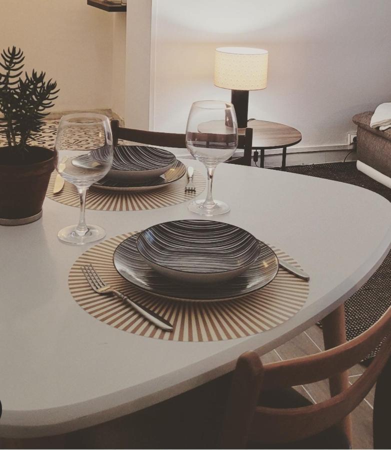 La Loge De Madame Soleil Apartman Orange  Kültér fotó