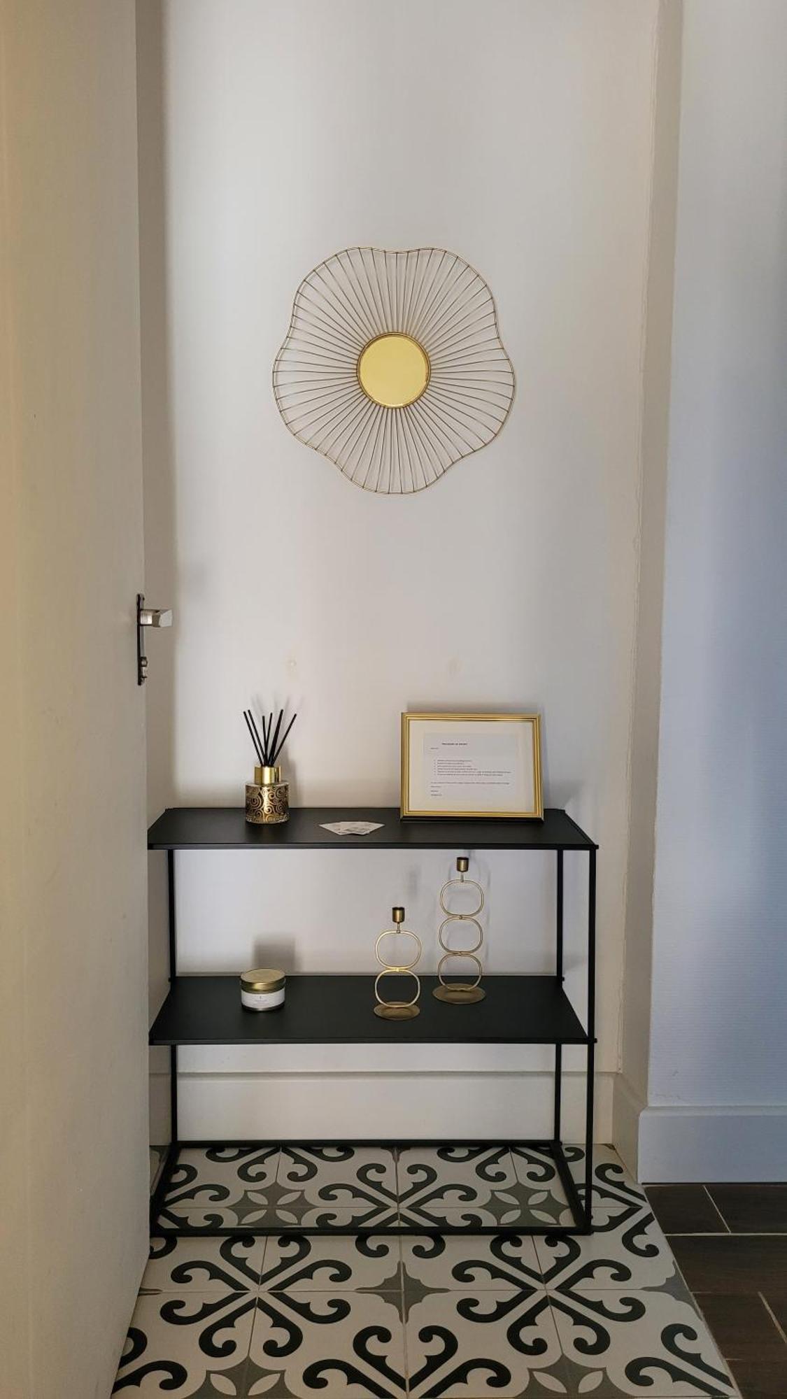 La Loge De Madame Soleil Apartman Orange  Kültér fotó